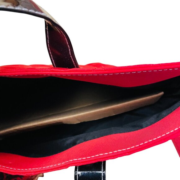 Quilted Red Black Tote Hand Bag Purse With Scarf & Glossy Patent Trim 16" x 14" - Picture 4 of 7